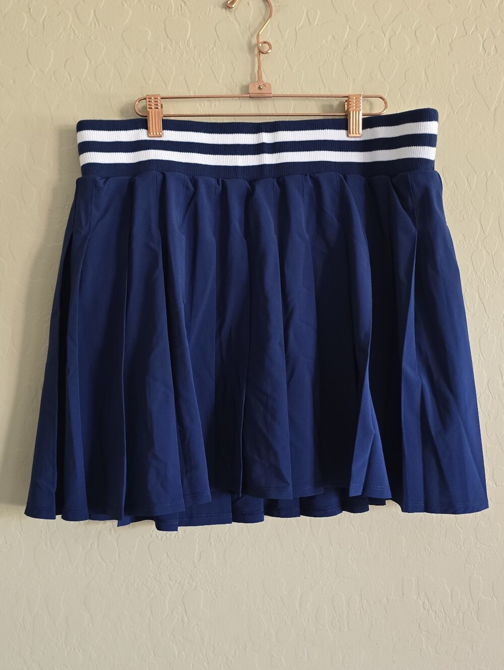 Tru by Torrid Stretch Woven Pleated Active Skort Size 1 - Picture 2 of 9